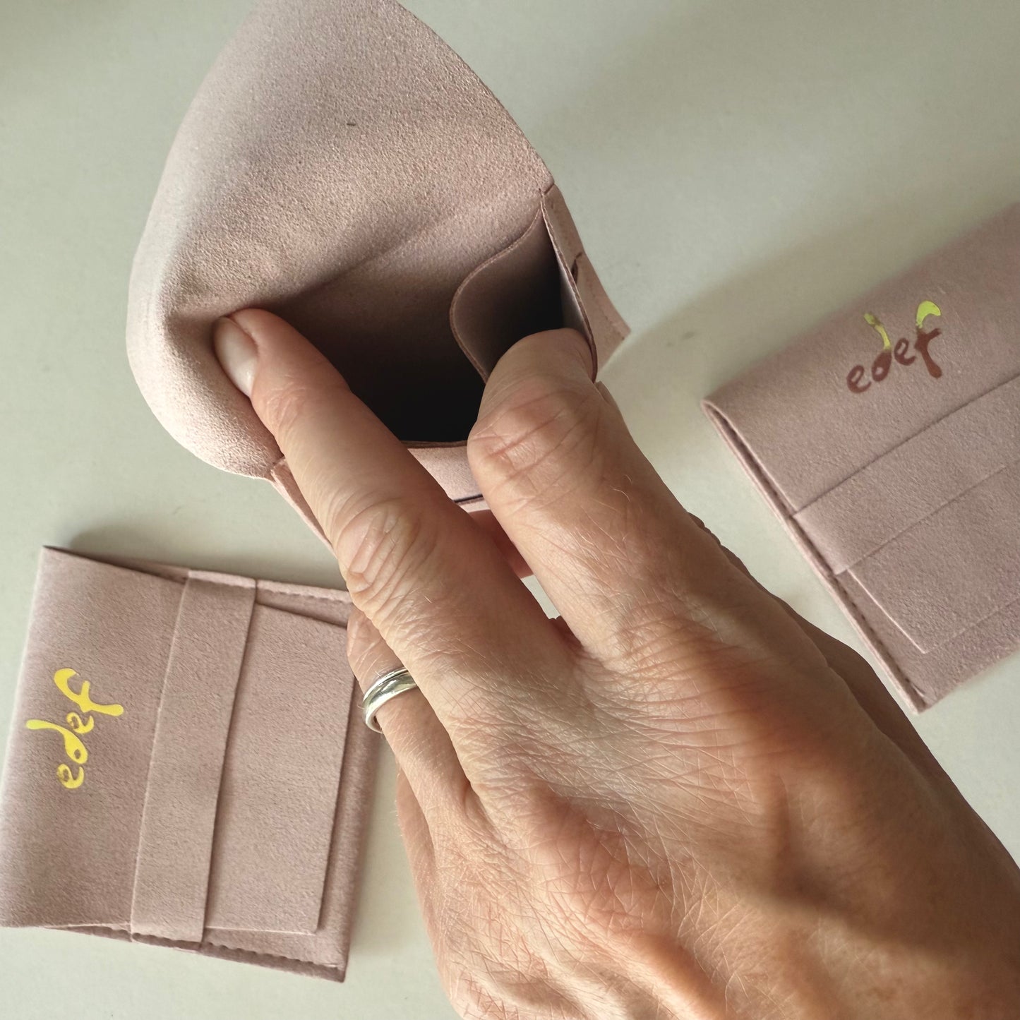 BUSTINA: porta gioielli in nappina rosa