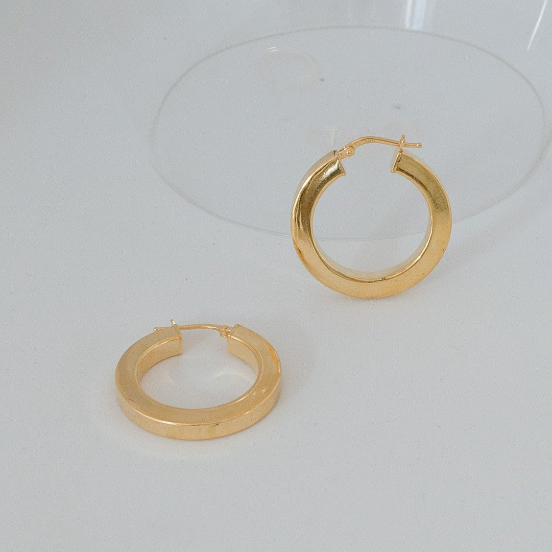 Orecchini cerchio GOLD quadrato