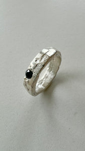 Anello materico ONLY BLACK