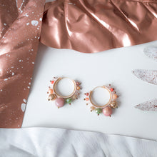 Carica l&#39;immagine nel visualizzatore di Gallery, EDEF. Orecchini a cerchio CIRCLE: charm lava con placcatura d&#39;orata, quarzo rosa,cristalli, soutache, cerchio argento 925