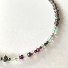 Carica l&#39;immagine nel visualizzatore di Gallery, Collanina - FLUORITE - chiusura SILVER