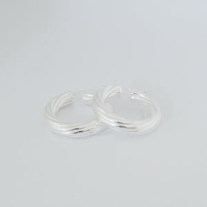 Orecchini cerchio TWIST SILVER