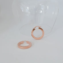 Carica l&#39;immagine nel visualizzatore di Gallery, Orecchini cerchio PINK GOLD quadrato
