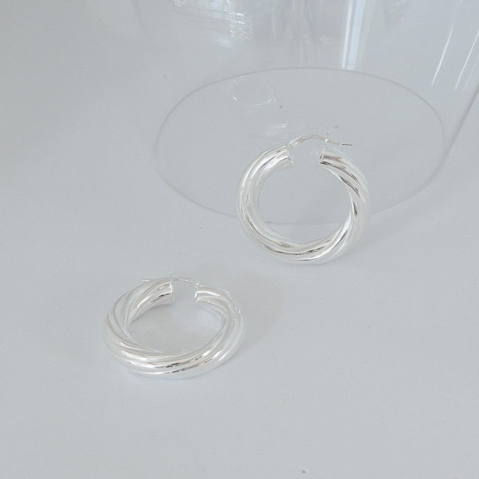 Orecchini cerchio TWIST SILVER